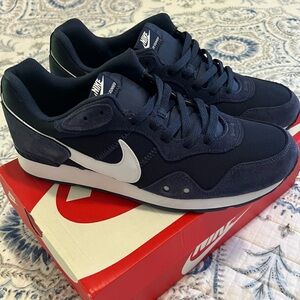 Nike Venture Runner 'Midnight Navy’ Men’s 11